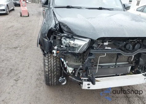 2018 Toyota 4Runner Sr5 Premium from USA, damaged, VIN JTEBU5JR2J5585929